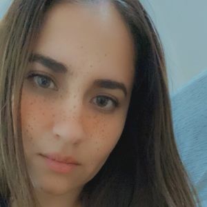 Meet your Posher, Amaris